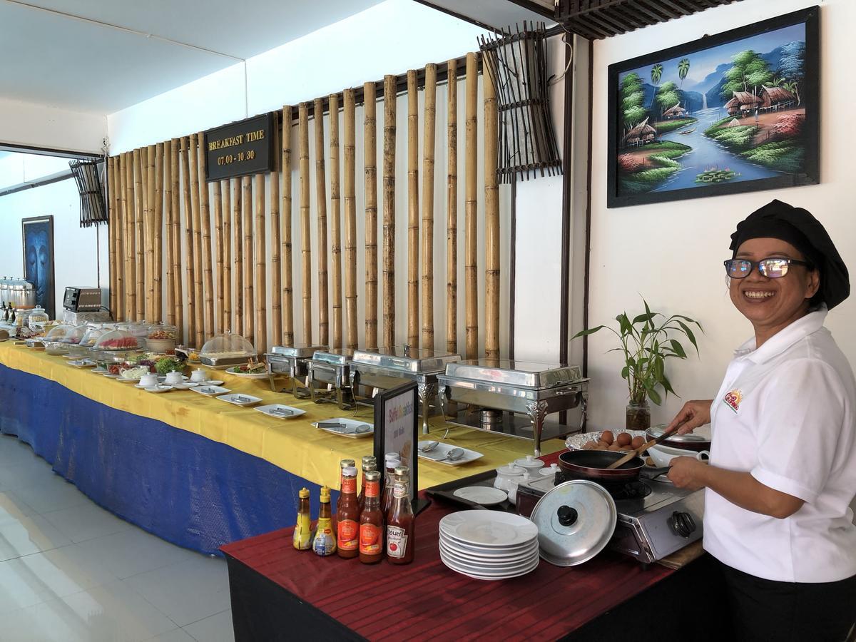 Bamboo Beach Hotel & Spa Patong Exterior foto